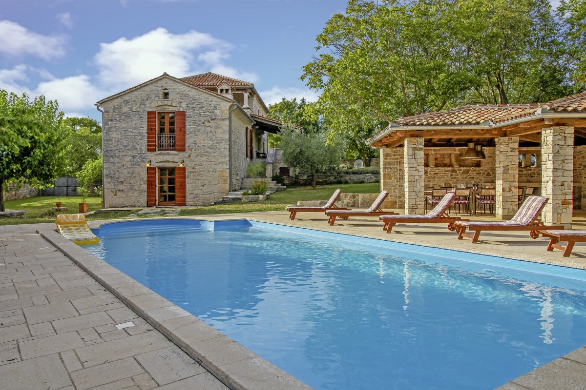 Landhaus Salambati mit Pool