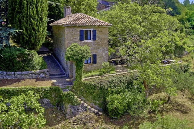 Landhaus Grožnjan mit Landschaftsblick