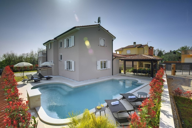 Ferienhaus Kroatien mit Pool